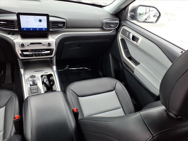 2023 Ford Explorer XLT:6399