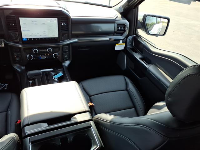 2025 Ford F-150 Lariat photo 10