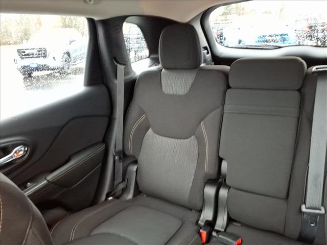 2017 Jeep Cherokee Latitude:6372A