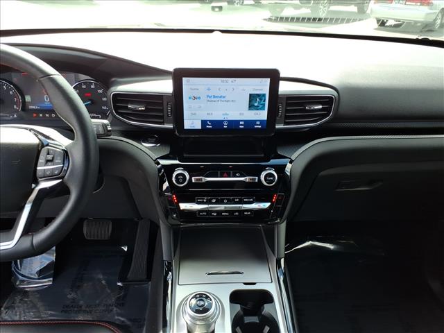 2023 Ford Explorer ST-Line:6463