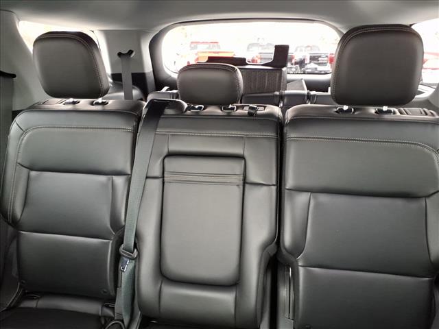 2023 Ford Explorer XLT:6396