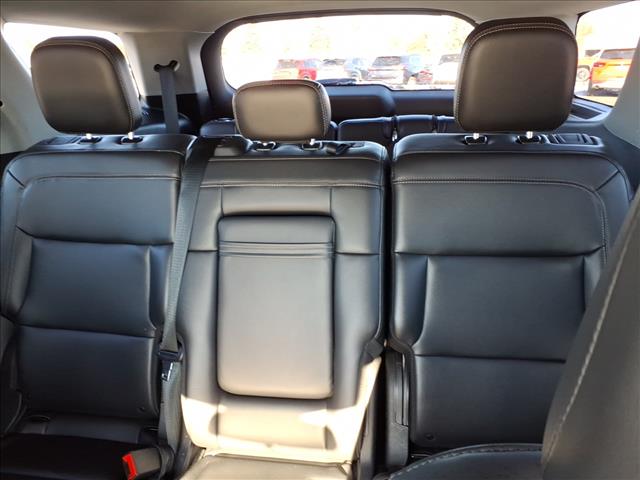 2024 Ford Explorer XLT:6415