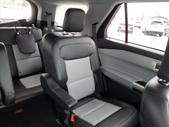 2023 Ford Explorer XLT:6399