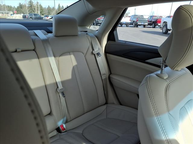 2019 LINCOLN MKZ Hybrid Reserve II:6404A