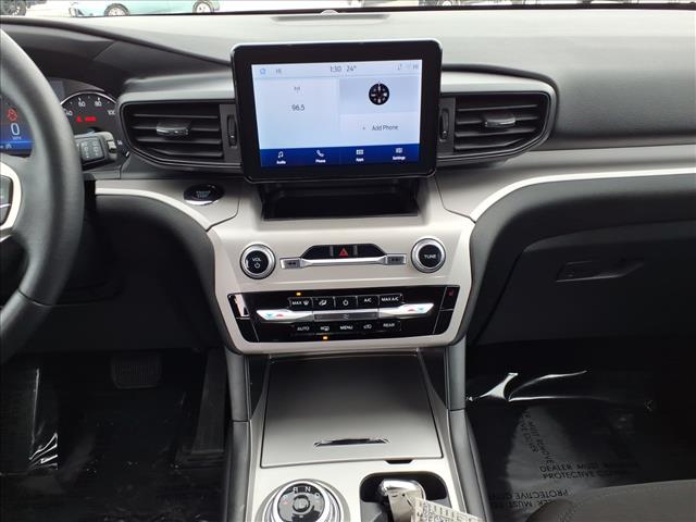 2023 Ford Explorer XLT:6398