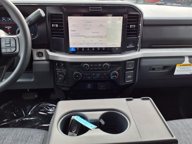 2026 Ford F-350 photo 14
