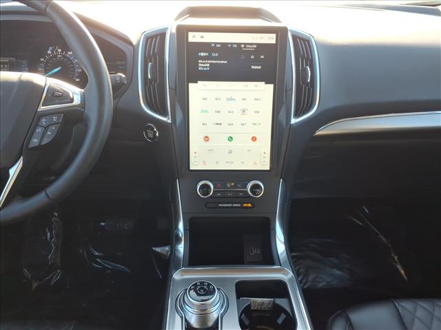 2024 Ford Edge Titanium:6410