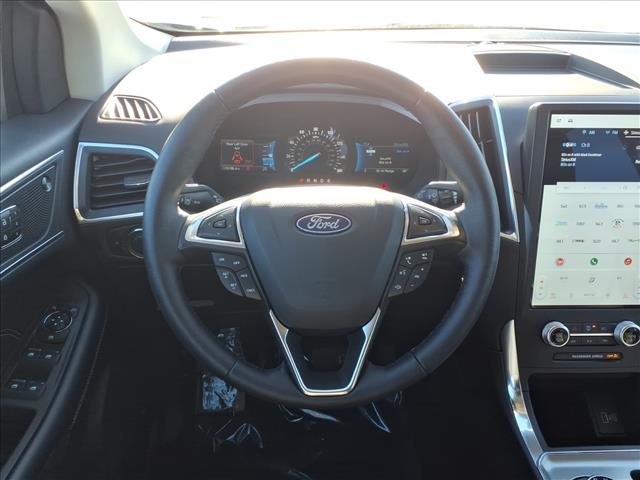 2024 Ford Edge Titanium:6410