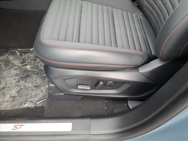 2026 Ford Explorer ST-Line:94482W