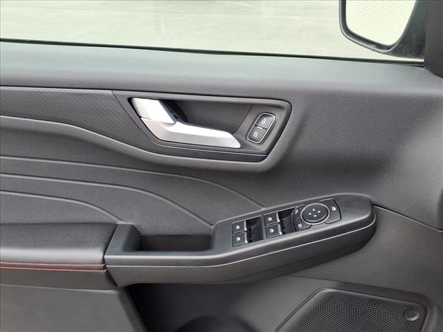 2024 Ford Escape ST-Line:6439