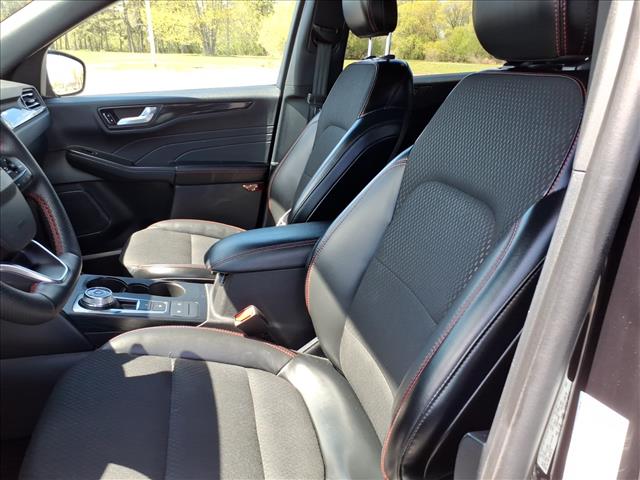 2025 Ford Escape ST-Line Select:6452