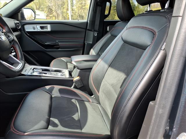 2023 Ford Explorer ST-Line:6463