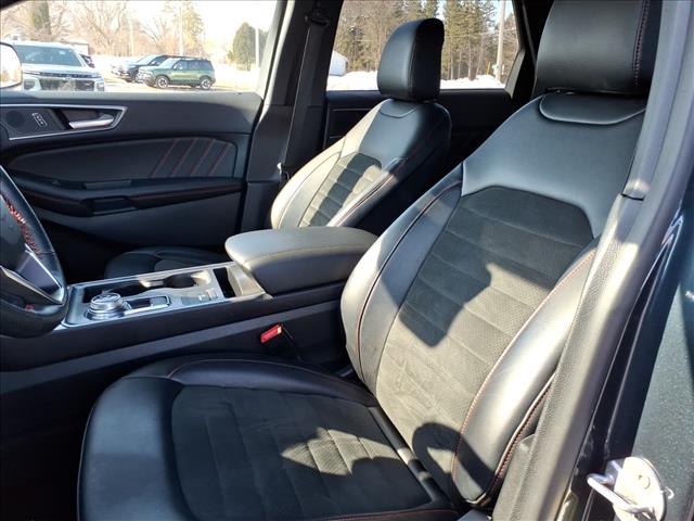2023 Ford Edge ST-Line:6429