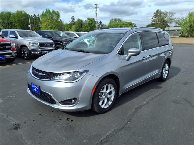 2020 Chrysler Pacifica Touring L  94352A