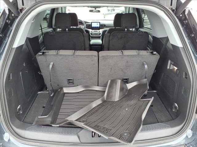 2023 Ford Explorer XLT:6398