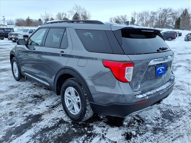 2023 Ford Explorer XLT:6396