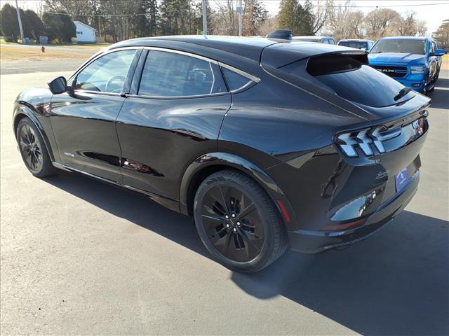 2025 Ford Mustang Mach-E GT photo 3