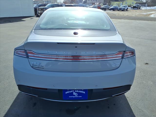 2019 LINCOLN MKZ Hybrid Reserve II:6404A