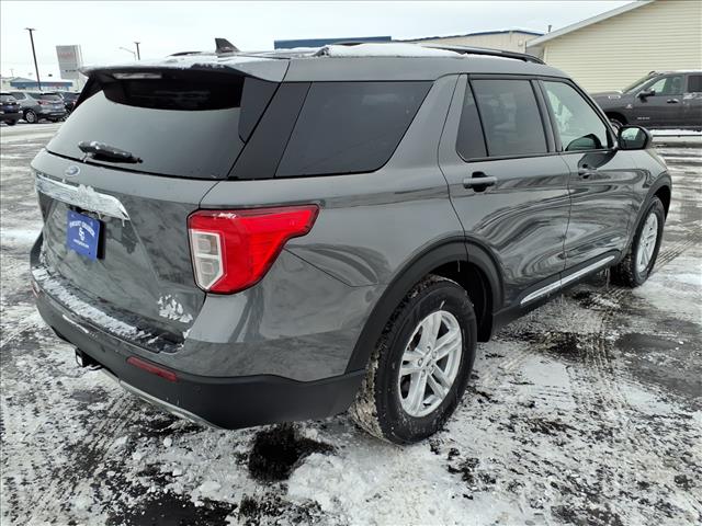 2023 Ford Explorer XLT:6396