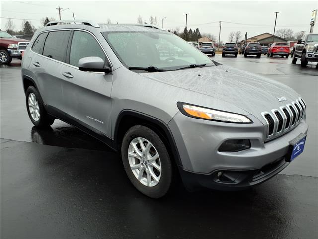 2017 Jeep Cherokee Latitude:6372A