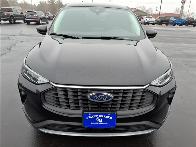 2023 Ford Escape Active:6437