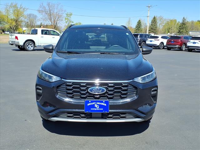 2024 Ford Escape ST-Line:94508A