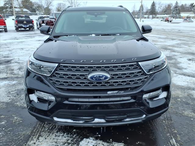 2023 Ford Explorer XLT:6399