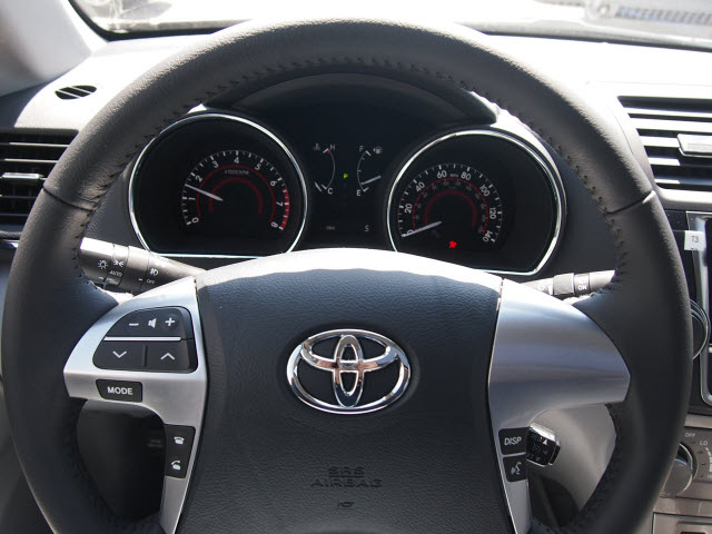 2013 Toyota Highlander SE