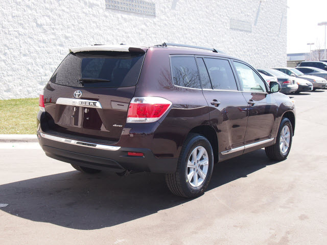 2013 Toyota Highlander SE