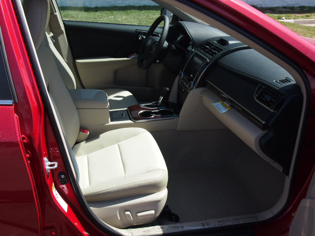 2013 Toyota Camry XLE V6