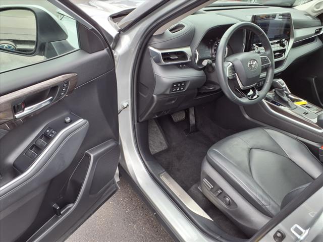 2022 Toyota Highlander Hybrid HYBRID PLATINUM