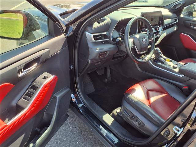 2023 Toyota Highlander XSE