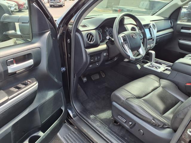 2017 Toyota Tundra SR5