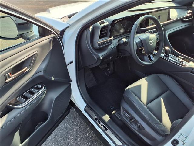 2025 Toyota Crown Signia XLE