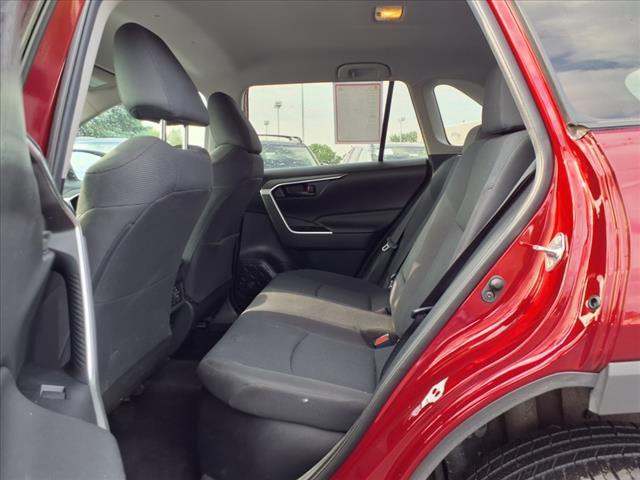 2020 Toyota RAV4 Hybrid HYBRID LE