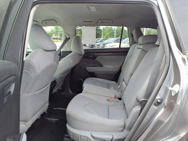 2022 Toyota Highlander LE