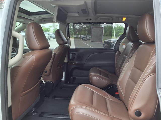 2019 Toyota Sienna LIMITED PREMIUM