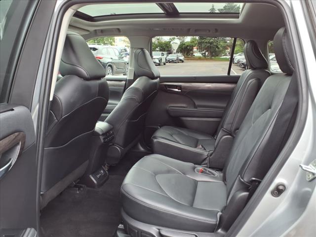 2022 Toyota Highlander Hybrid HYBRID PLATINUM