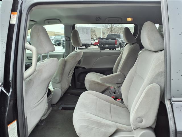 2020 Toyota Sienna LE