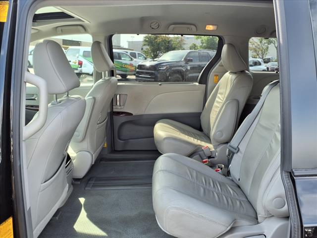 2014 Toyota Sienna XLE