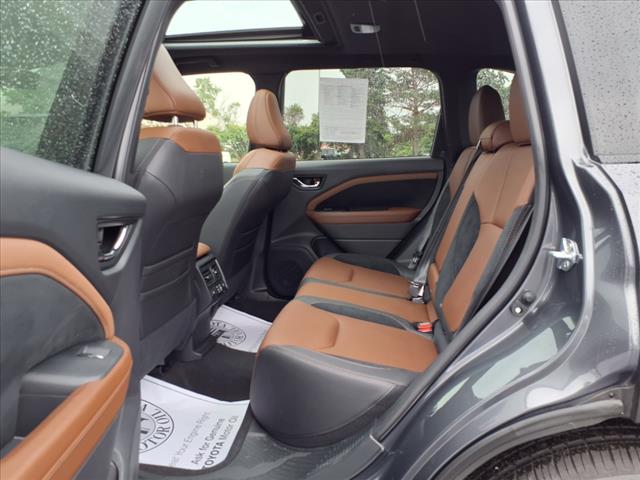 2025 Subaru Forester TOURING