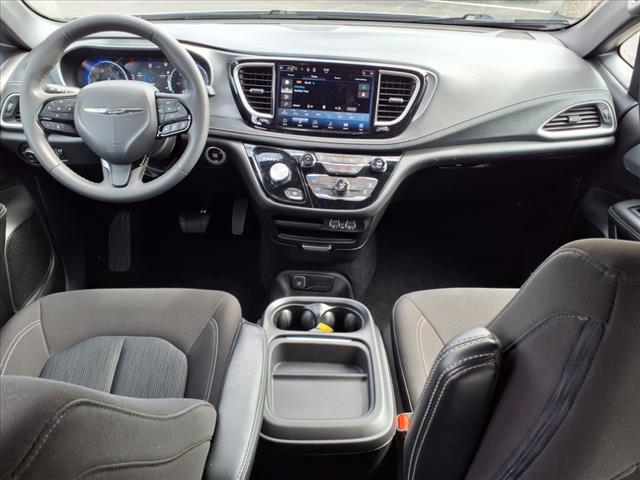 2023 Chrysler Pacifica TOURING