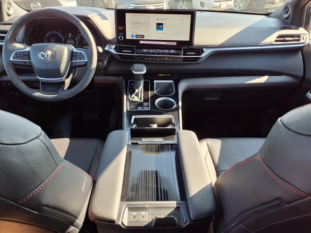 2025 Toyota Sienna XSE