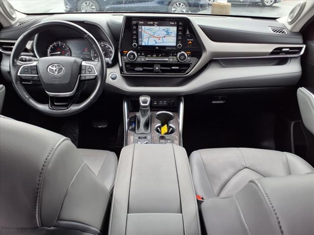 2022 Toyota Highlander LIMITED