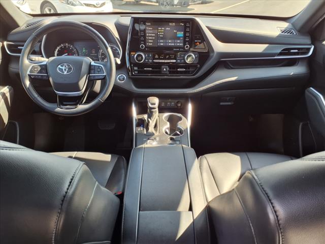 2022 Toyota Highlander XSE