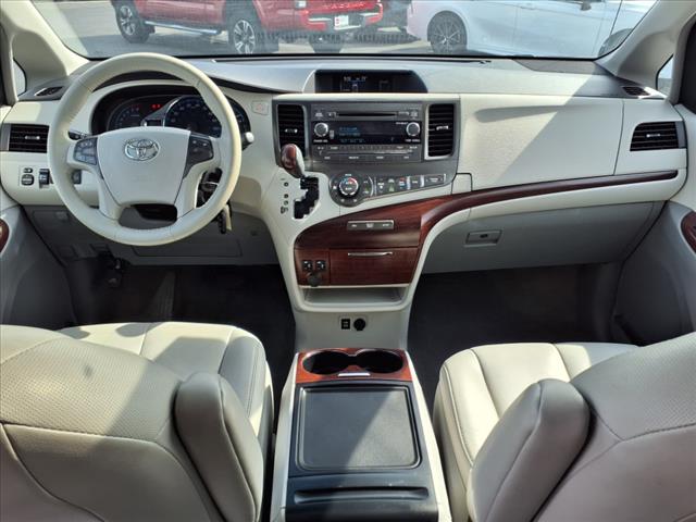 2014 Toyota Sienna XLE