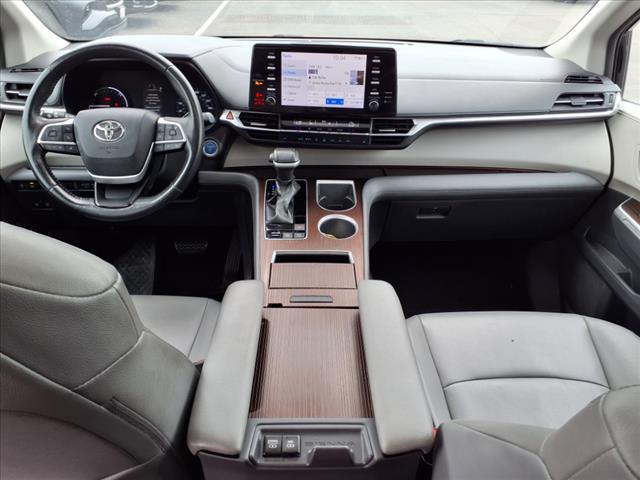 2021 Toyota Sienna XLE
