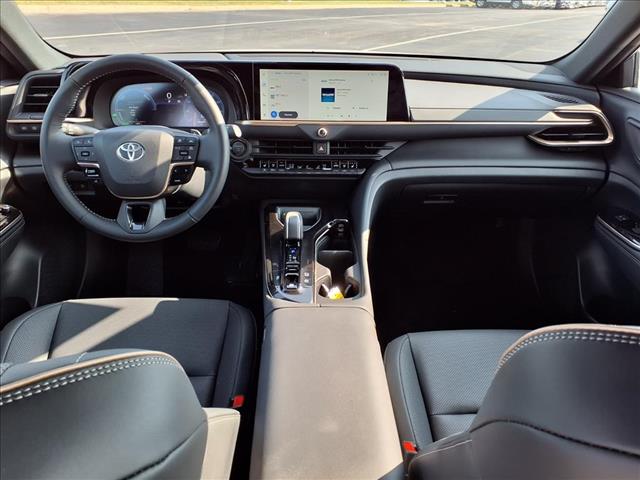 2025 Toyota Crown Signia XLE