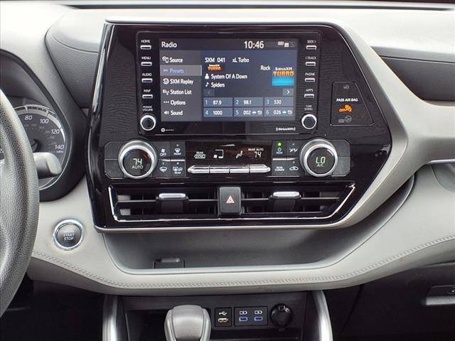 2022 Toyota Highlander L
