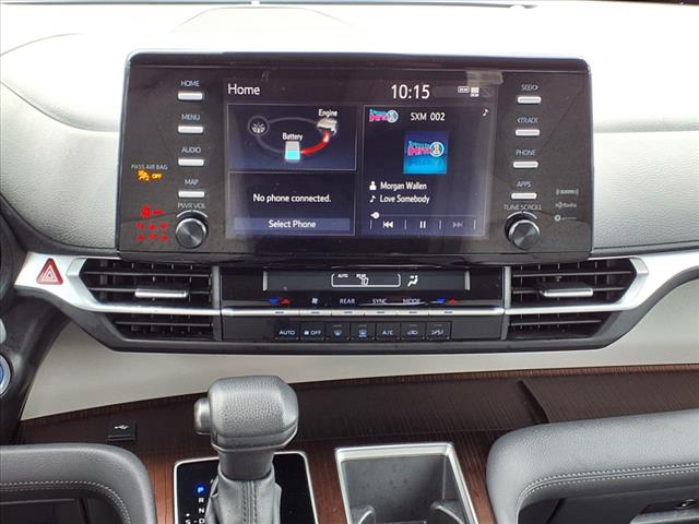 2023 Toyota Sienna LE